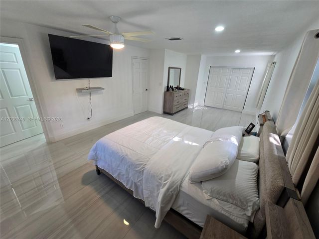 11578 NW 39th Pl, Coral Springs, FL 33065