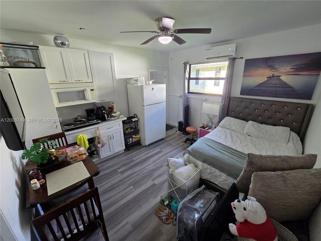 11578 NW 39th Pl, Coral Springs, FL 33065