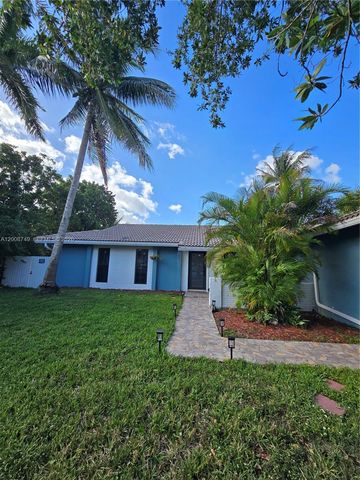11578 NW 39th Pl, Coral Springs, FL 33065