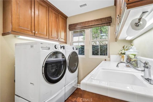 31 Portalon Court, Ladera Ranch, CA 92694