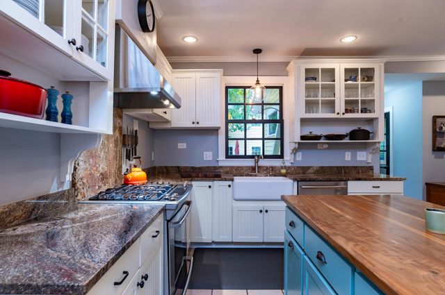 657 Lincoln Avenue, Saint Paul, MN 55105