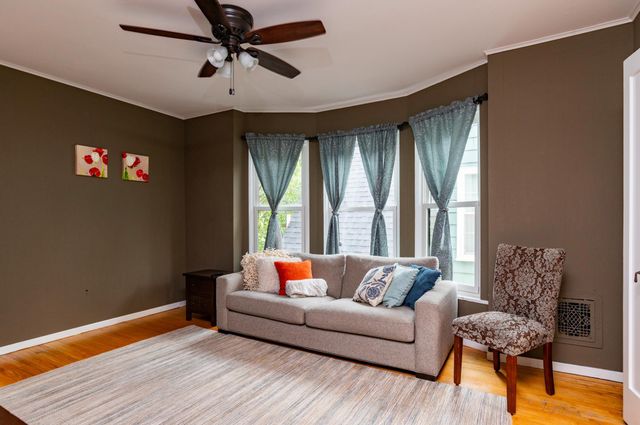 657 Lincoln Avenue, Saint Paul, MN 55105