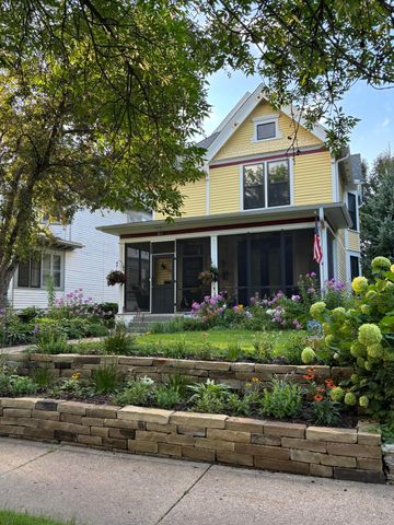 657 Lincoln Avenue, Saint Paul, MN 55105