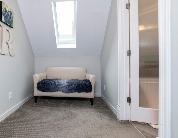 657 Lincoln Avenue, Saint Paul, MN 55105