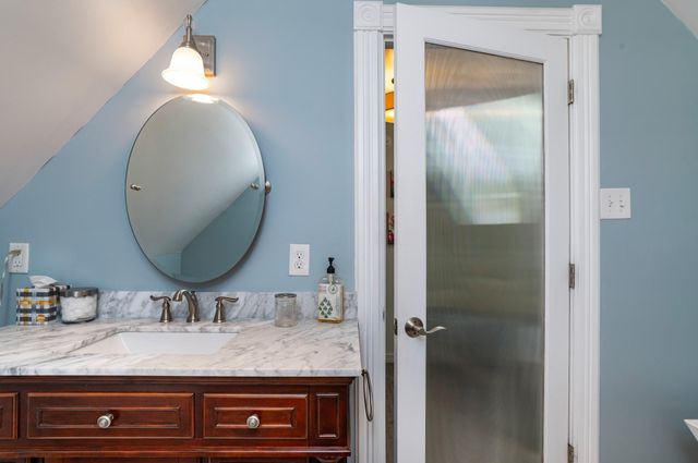 657 Lincoln Avenue, Saint Paul, MN 55105