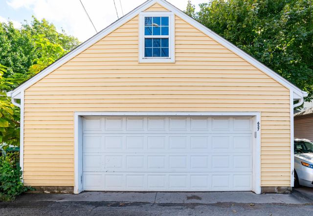 657 Lincoln Avenue, Saint Paul, MN 55105