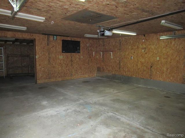 25645 Waldorf Street, Roseville, MI 48066