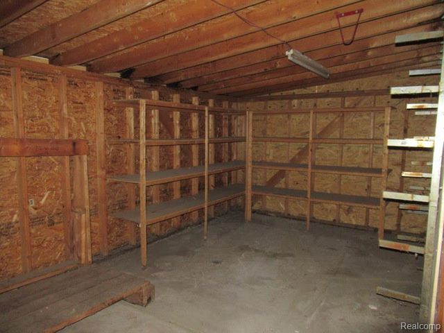 25645 Waldorf Street, Roseville, MI 48066