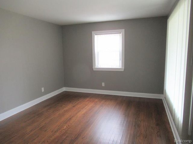 25645 Waldorf Street, Roseville, MI 48066