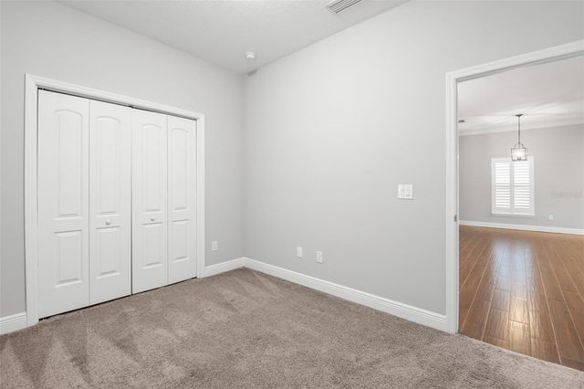 260 SW LINCOLN CIRCLE N, St Petersburg, FL 33703