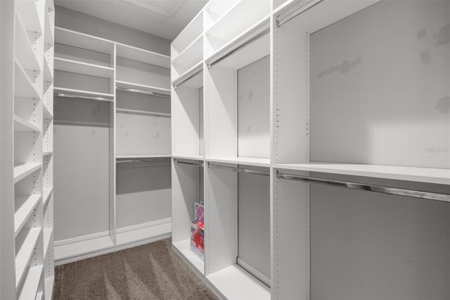 260 SW LINCOLN CIRCLE N, St Petersburg, FL 33703