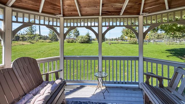 1351 Luckee Avenue, Heath, OH 43056