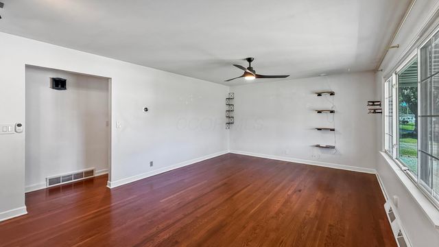 1351 Luckee Avenue, Heath, OH 43056