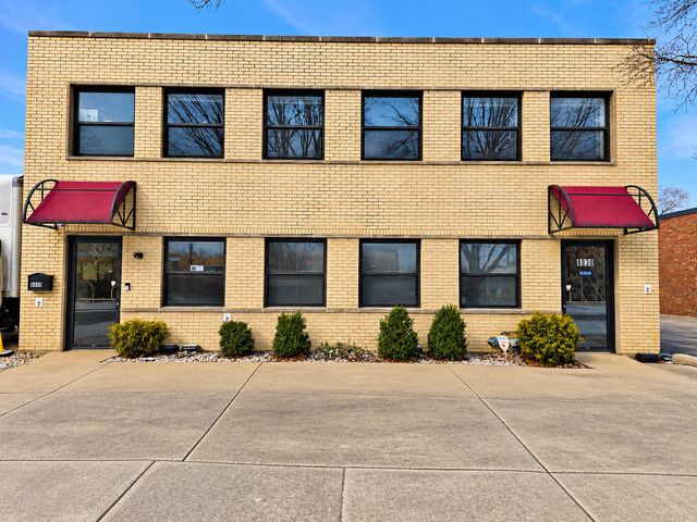8030 Lawndale Avenue, Skokie, IL 60076