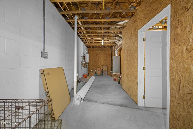 3388 Short Mountain Road, Sneedville, TN 37869
