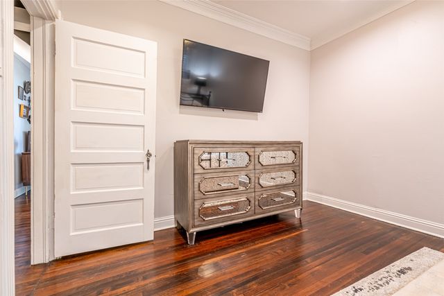 1620 Clover Lane, Fort Worth, TX 76107