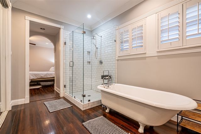 1620 Clover Lane, Fort Worth, TX 76107