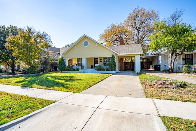 1620 Clover Lane, Fort Worth, TX 76107