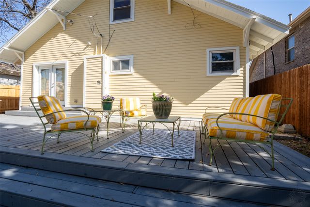 1620 Clover Lane, Fort Worth, TX 76107