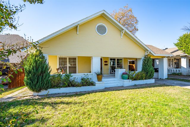 1620 Clover Lane, Fort Worth, TX 76107