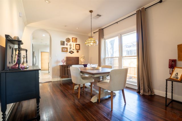 1620 Clover Lane, Fort Worth, TX 76107