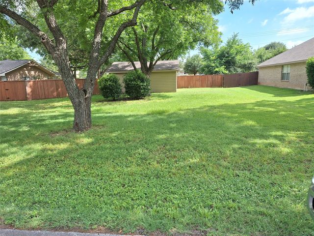 2701 Poplar Drive, Flower Mound, TX 75028
