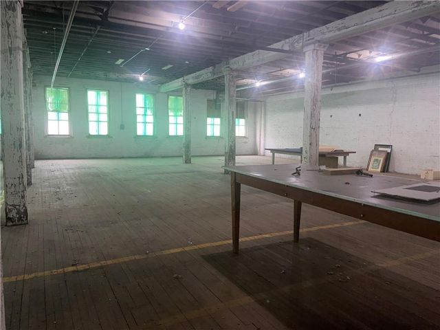 217 S 4th Street, St Joseph, MO 64501