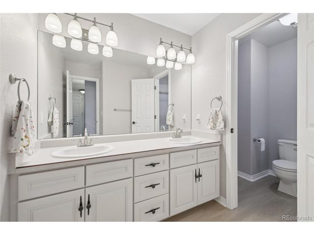 561 Breckenridge Dr, Broomfield, CO 80020