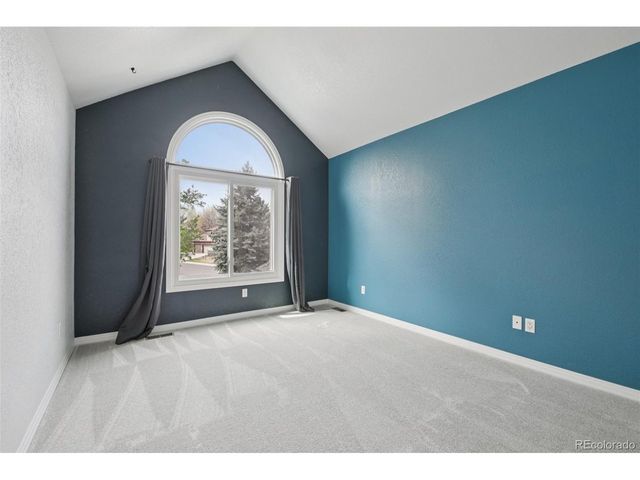 561 Breckenridge Dr, Broomfield, CO 80020