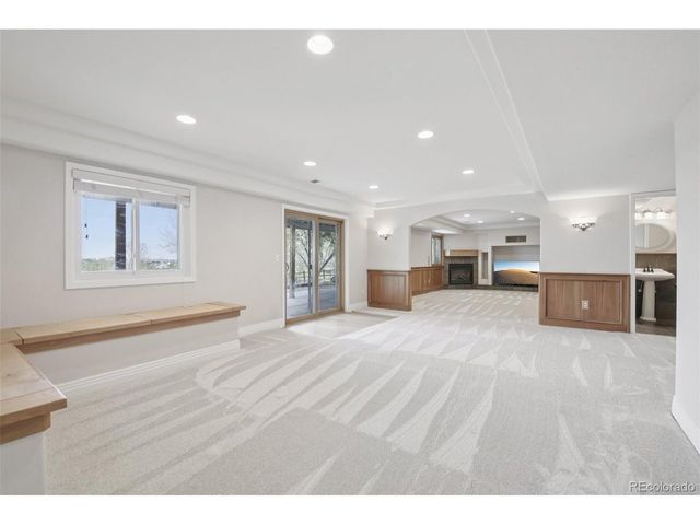 561 Breckenridge Dr, Broomfield, CO 80020