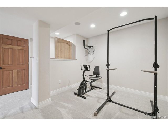 561 Breckenridge Dr, Broomfield, CO 80020