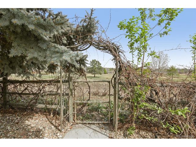 561 Breckenridge Dr, Broomfield, CO 80020