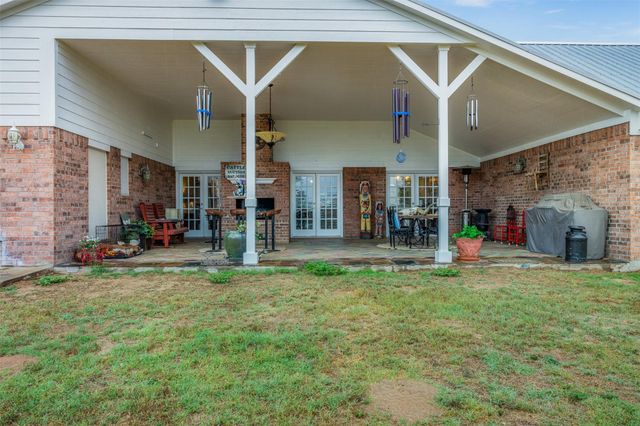 1089 Club Lane, Columbus, TX 78934