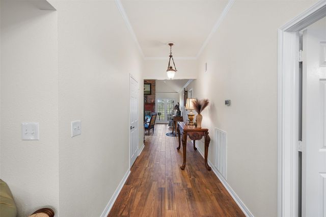 1089 Club Lane, Columbus, TX 78934