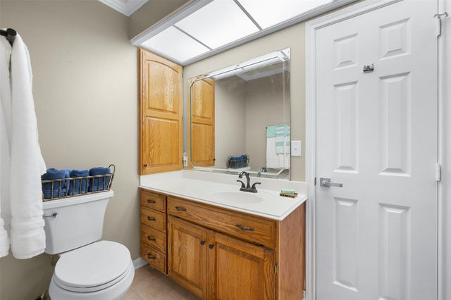 1089 Club Lane, Columbus, TX 78934