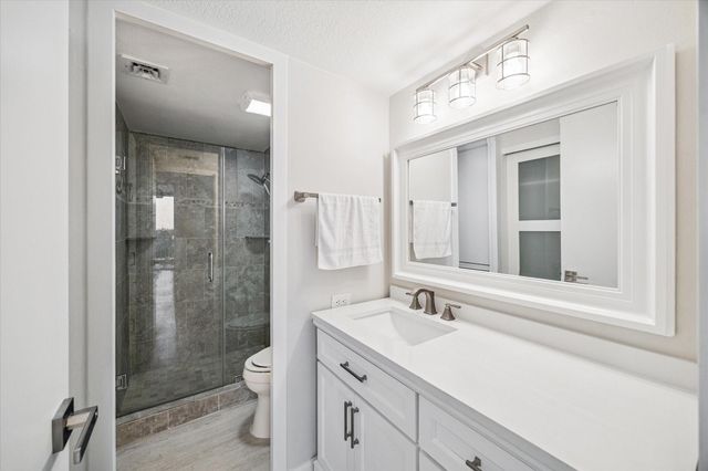 2016 Main Street 622, Houston, TX 77002