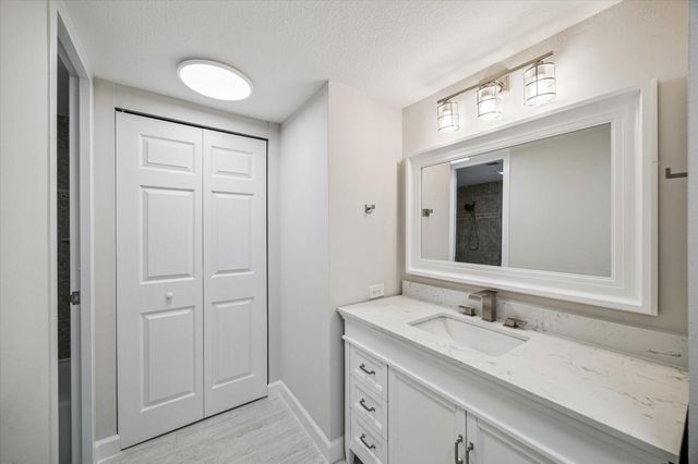 2016 Main Street 622, Houston, TX 77002