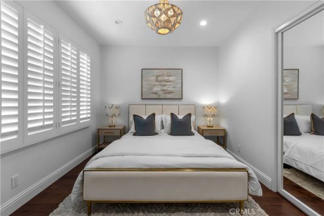 7840 Woodlake Avenue, West Hills, CA 91304