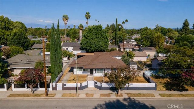 7840 Woodlake Avenue, West Hills, CA 91304