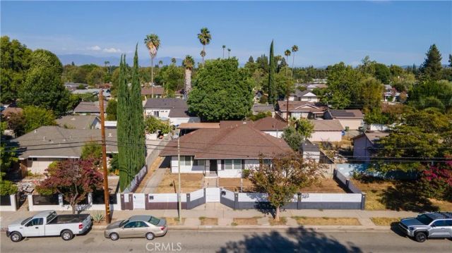 7840 Woodlake Avenue, West Hills, CA 91304