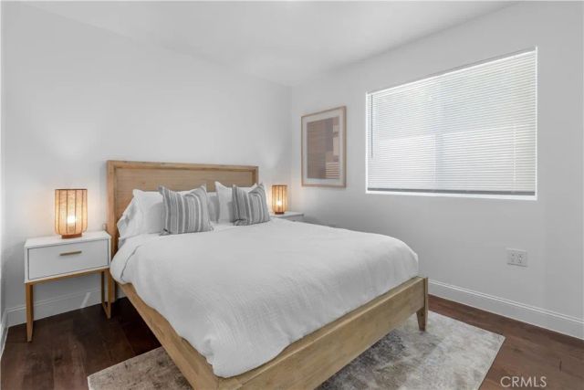 7840 Woodlake Avenue, West Hills, CA 91304