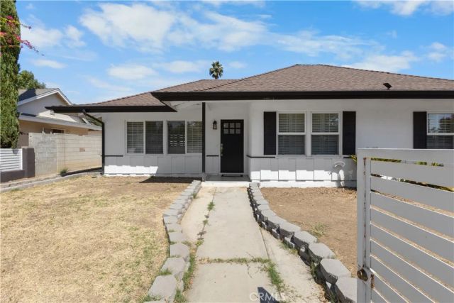 7840 Woodlake Avenue, West Hills, CA 91304