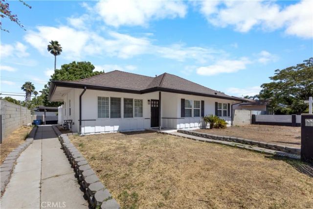 7840 Woodlake Avenue, West Hills, CA 91304