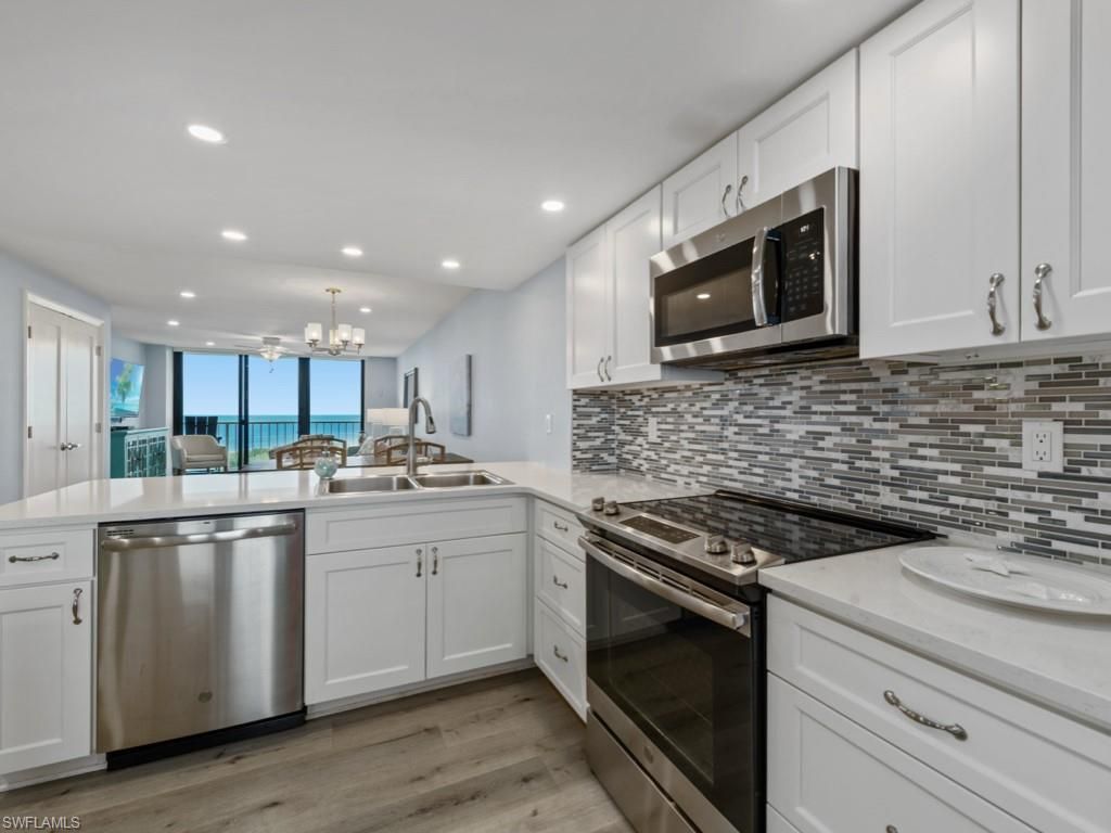 440 Seaview CT 1502, MARCO ISLAND, FL 34145 — photo 4