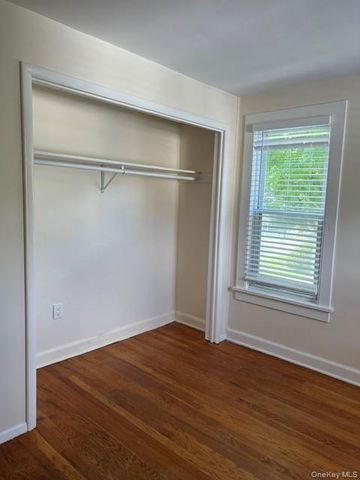 27 Washington Avenue, Sloatsburg, NY 10974