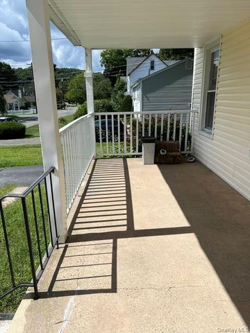 27 Washington Avenue, Sloatsburg, NY 10974