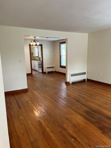27 Washington Avenue, Sloatsburg, NY 10974
