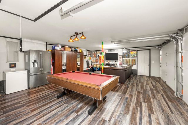 100 Cloverdale Ct, Hendersonville, TN 37075