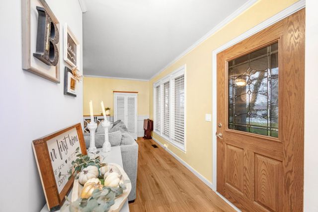 100 Cloverdale Ct, Hendersonville, TN 37075