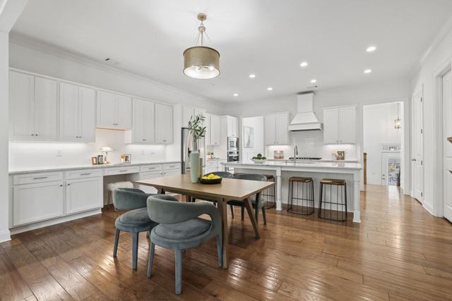 2422 Skyland Way NE, Brookhaven, GA 30319
